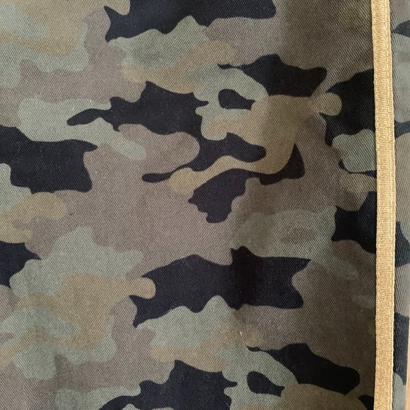 L'AGENCE HIGH RISE SKINNY CAMO JEANS WITH GOLD TRIM SIZE 31 - Picture 4 of 8